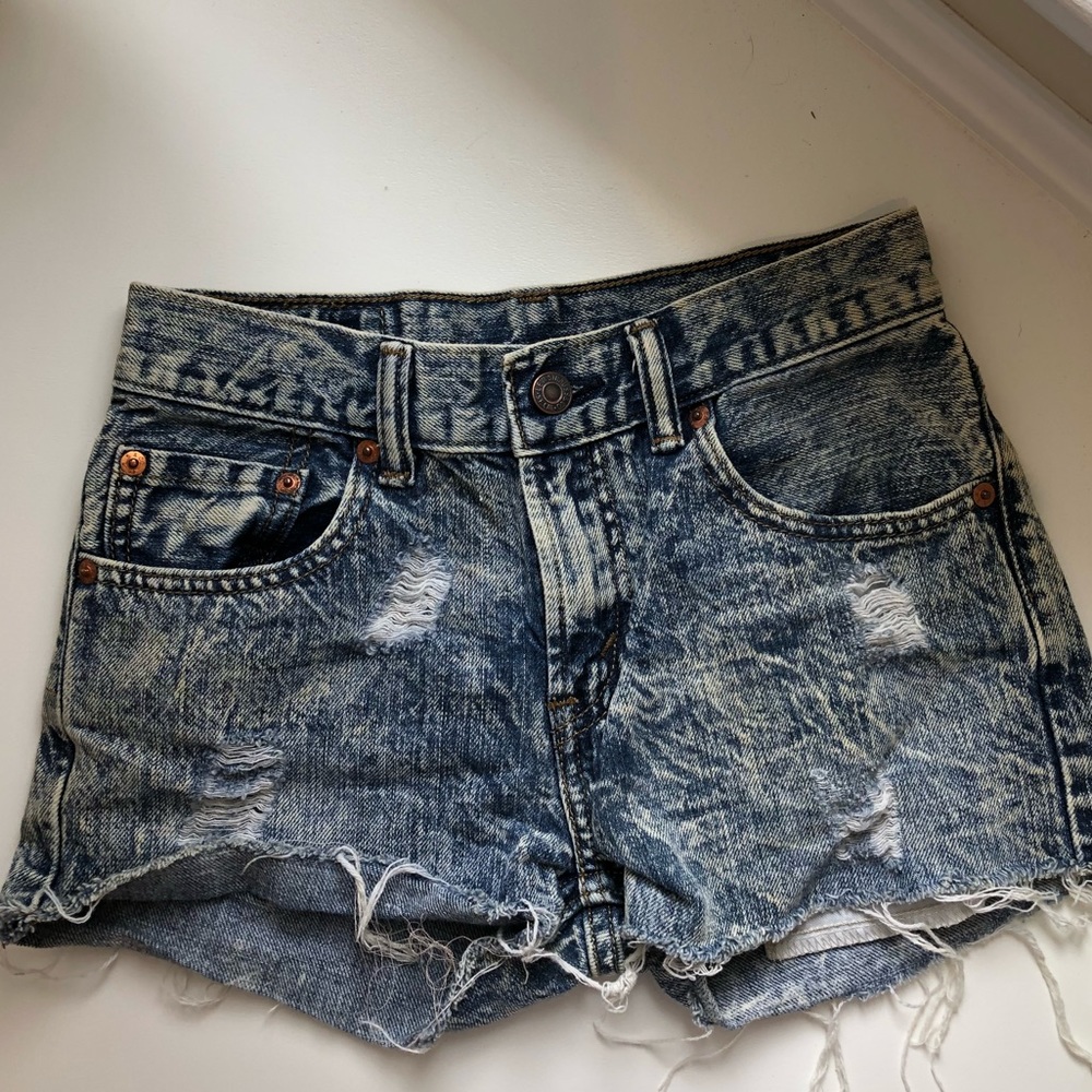 Levi’s jean shorts